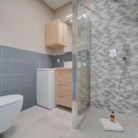 Immogroom- Magnificent View - New - Terrace - Ac Apartment